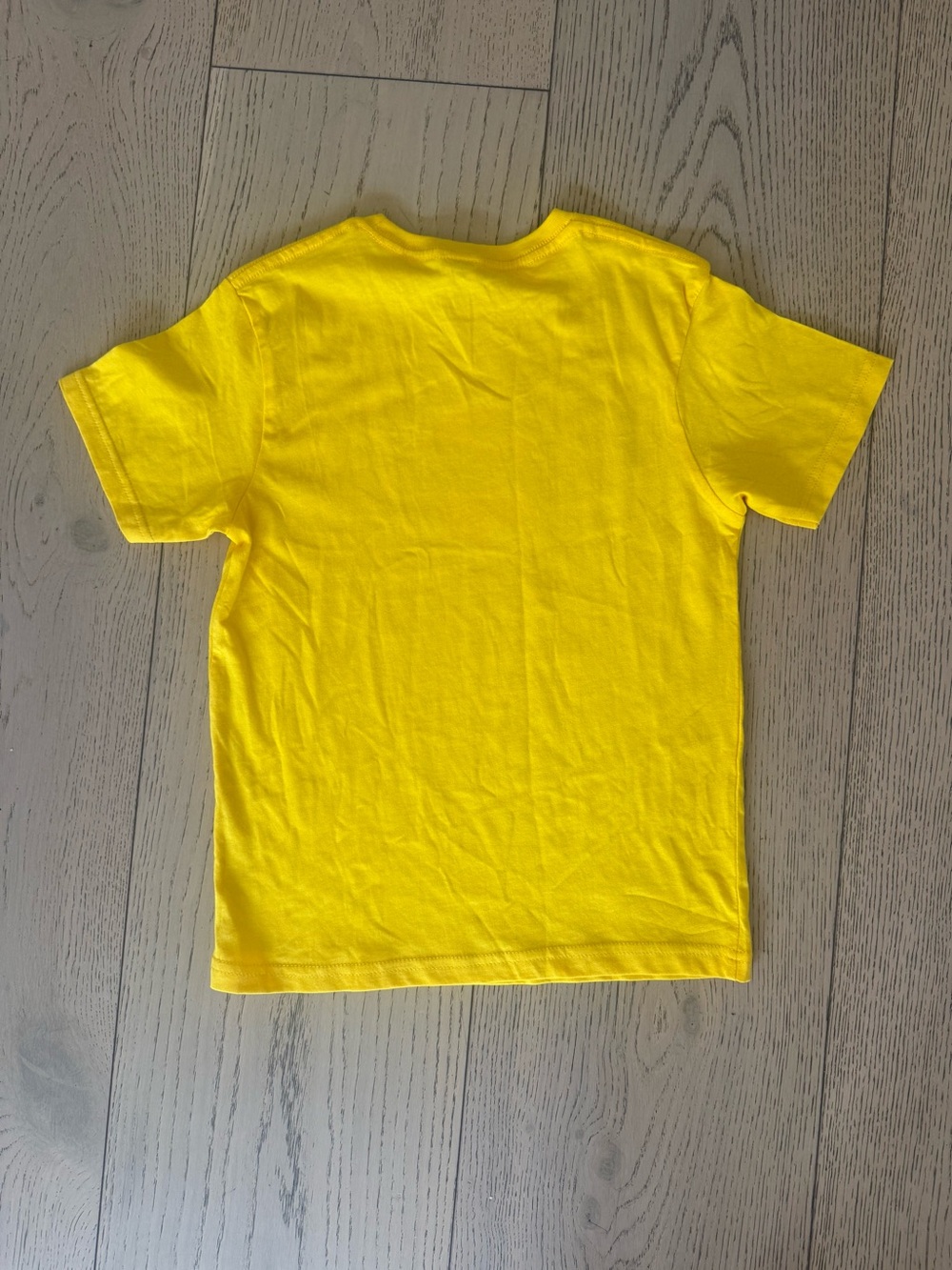 LA Lakers kid’s T Shirt Size 7/8 Yellow Basketball Outdoor T- Shirt - Picture 6 of 6